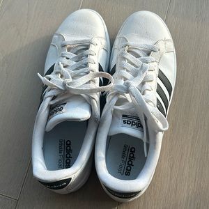 A bit worn. Selling for a cheap price